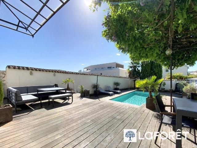 À LOUER, Superbe maison meublée de 224 m² avec piscine et terra