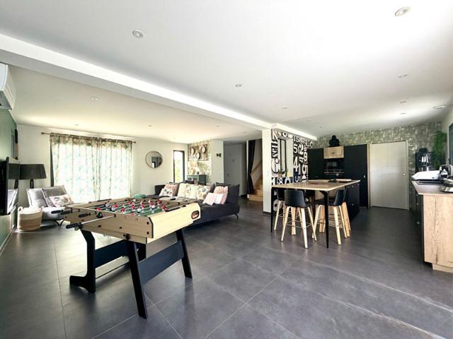À LOUER ? Superbe maison familiale avec piscine à Chanceaux sur Choisille