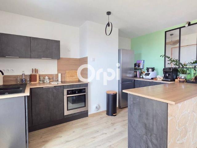 À LOUER: Superbe T3 meublé de 63 m² avec terrasse XXL – Meyzieu