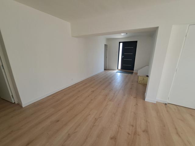 À LOUER Superbe Villa Rénovée avec Piscine & Prestations Haut de Gamme
