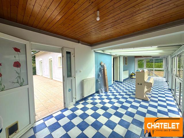 A Louer sur la commune de Bény très belle Maison de 186.37 m2 avec terrain très belle vue