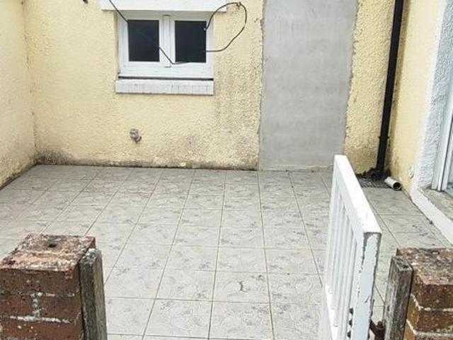 A LOUER: Sur la commune de SIN LE NOBLE, Appartement T3 avec Jardin Disponible de suite