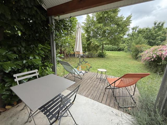 A louer Saint Affrique, maison de type 4 duplex, avec jardin