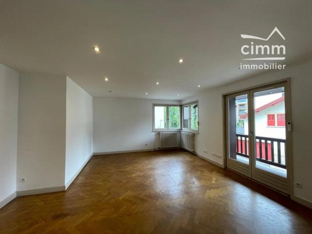 A LOUER SAINT GERVAIS APPARTEMENT 74170 T4 AVEC BALCON + TERRA