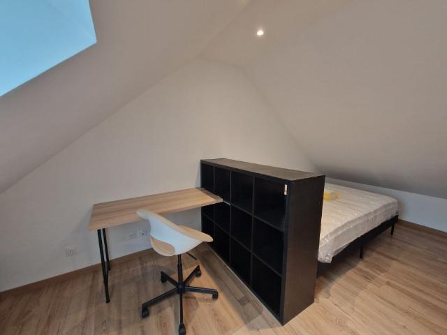 A Louer secteur Nation Co location 3 chambres 12m²