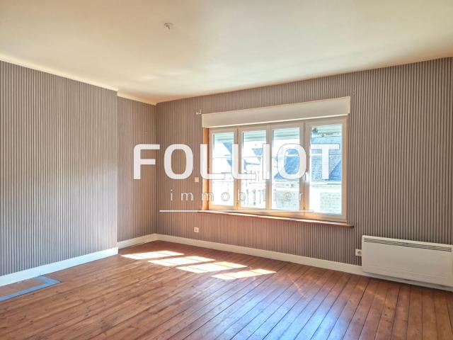A LOUER SOURDEVAL BEL APPARTEMENT T2 TRÈS LUMINEUX