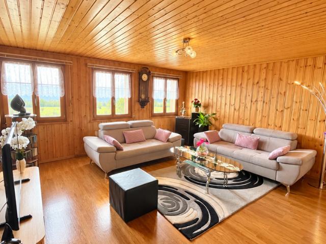 À louer – Spacieux appartement de 4.5 pièces à La Joux FR