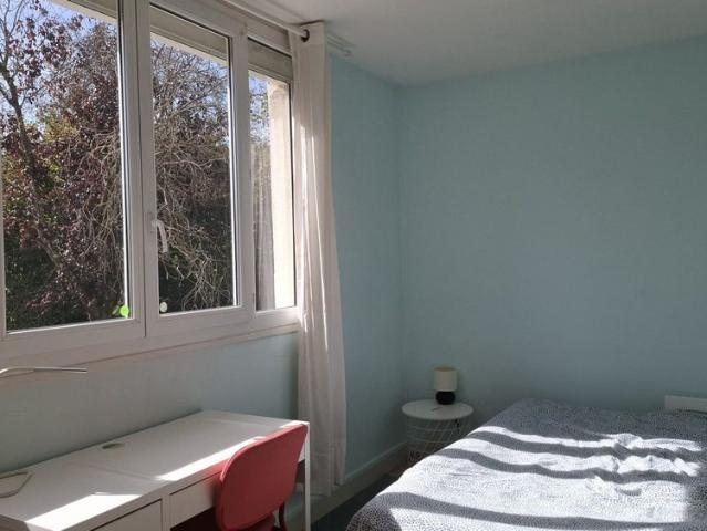 À LOUER – T4 MEUBLE AVEC 3 CHAMBRES • Réf. GI FG G0785