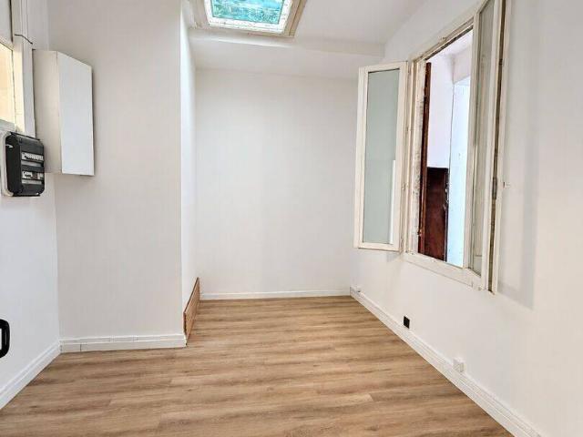 À louer T4 de 80 m² avec balcon à Septèmes les Vallons