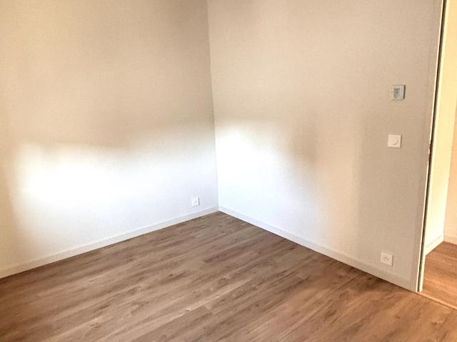 À LOUER – T4 entièrement rénové au cœur de Beaumont Plateau | Home Invest