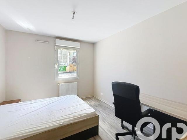 A louer T4 3 chambres meublé au 81 Rue Jean Jaurès 69100 Villeurbanne