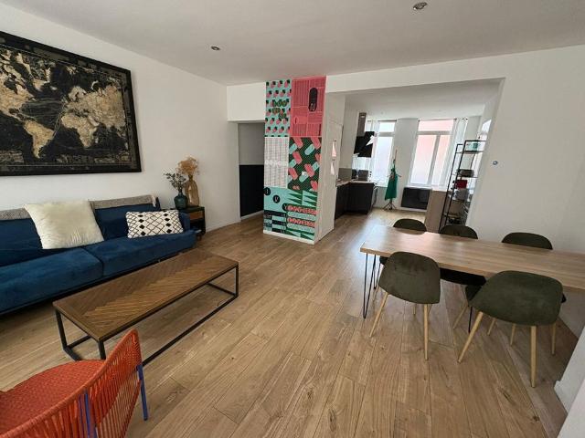 À LOUER – T6 MEUBLÉE de 106 m², Rue Leon Gambetta – WAZEMMES réf 874 1