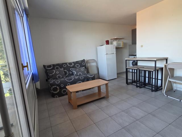 À LOUER T1 MEUBLÉ AVEC BALCON ET PARKING TOULOUSE 31400