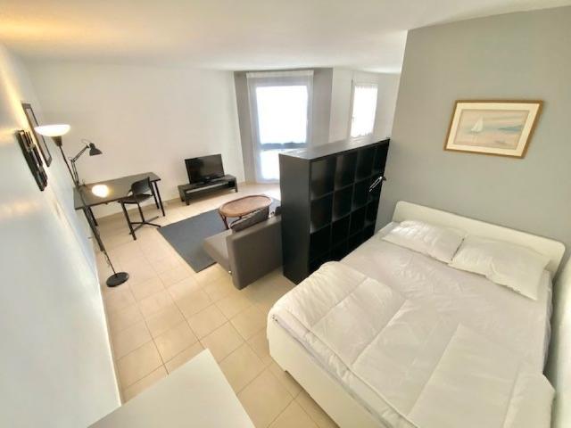 A LOUER T1 MEUBLE DE 39.45M² QUARTIER BELLECOMBE LYON 6EME