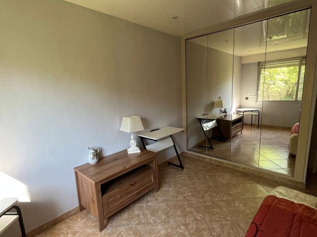 A louer T1 meublé – quartier parc de la Colombière 495€/MOIS CC