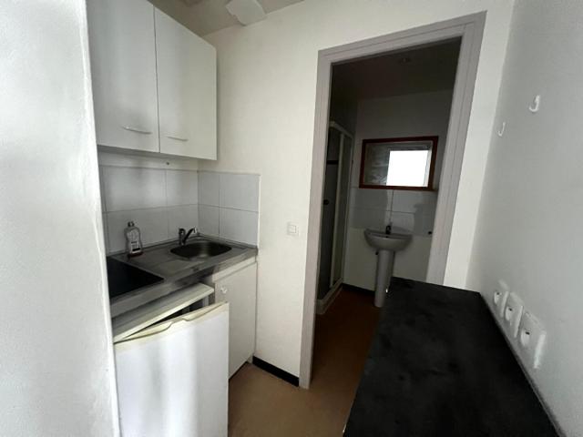 a louer: t1 à lambersart•• 570 €