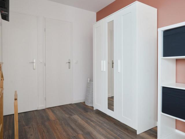 a louer: t1 à lille•• 645 €