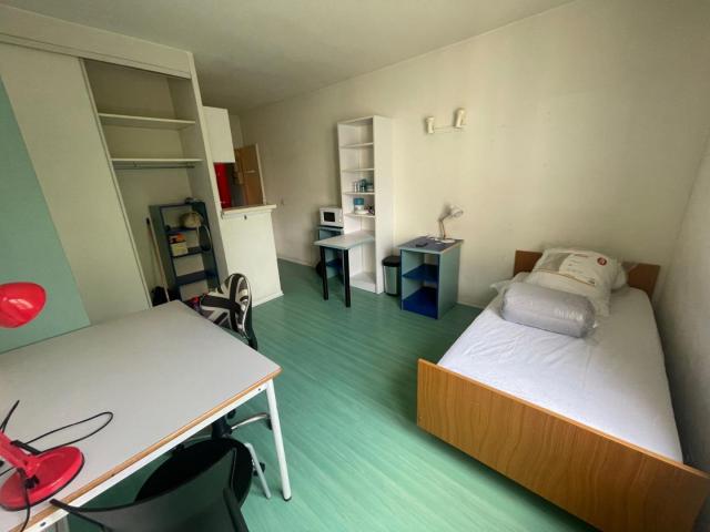 a louer: t1 à lille•centre / republique• 513 €