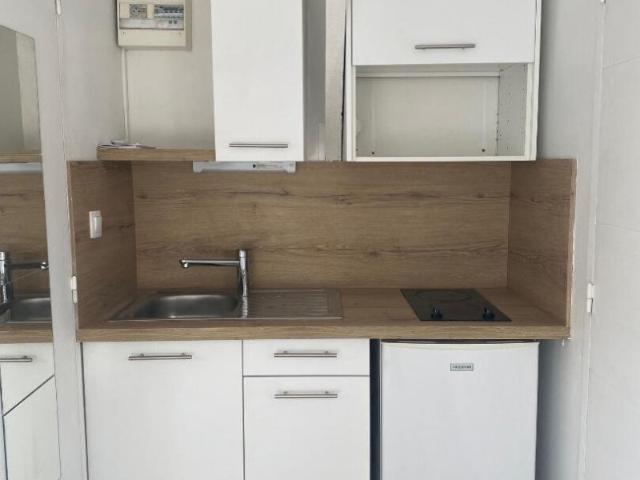 a louer: t1 à lille•quai du wault vieux lille• 645 €