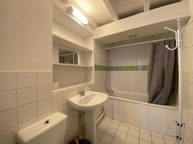 a louer: t1 à lille•rue ducourouble wazemmes• 500 €
