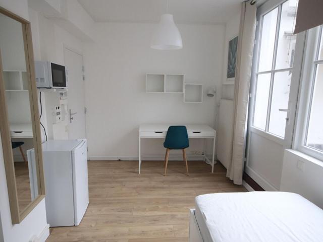 a louer: t1 à lille•rue jacquemars giélée vauban• 630 €