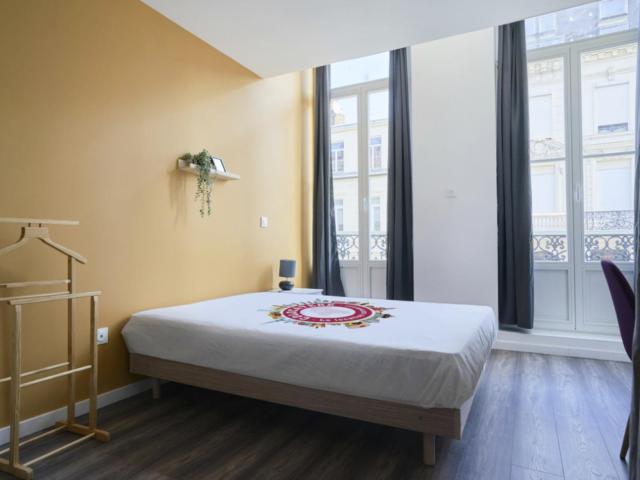 a louer: t1 à lille•rue solferino• 735 €