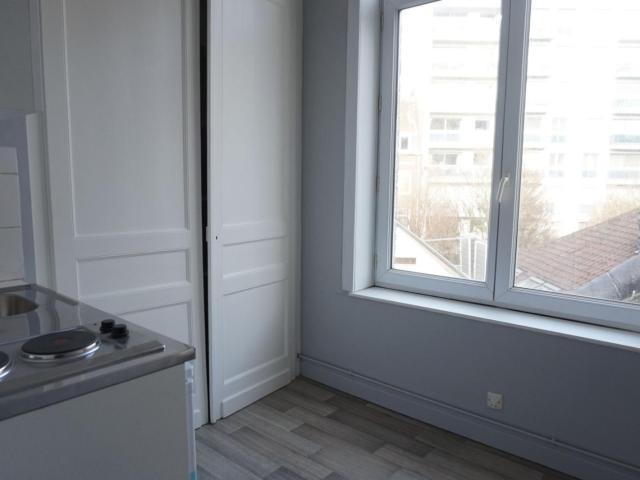 a louer: t1 à lille•rue solférino jean baptiste lebas• 645 €
