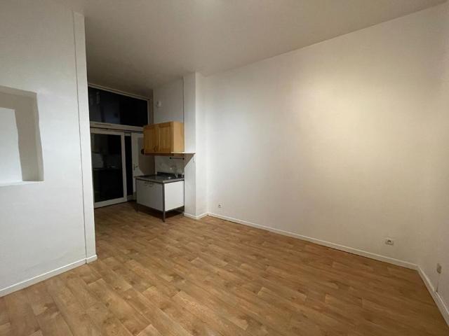 A LOUER: T1 à LILLE • Vauban • 570 €