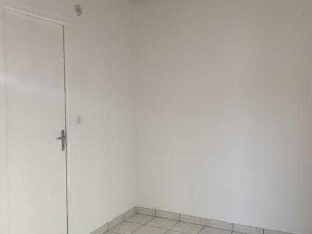 A LOUER T1 ANGERS CENTRE VILLE