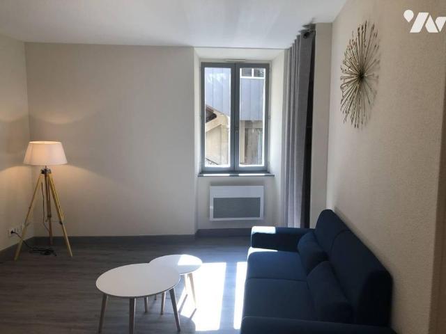 A LOUER T1 BIS MEUBLE A DOLE 39100 CENTRE VILLE