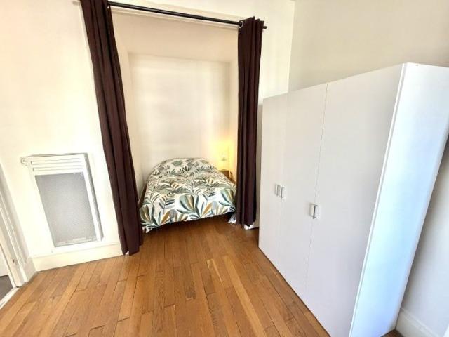 A LOUER T1BIS MEUBLE DE 35.60 m² COURS DE LA REPUBLIQUE VILLEURBANNE