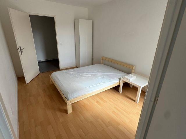À LOUER – T2 MEUBLÉ avec balcon et parking – 930 € charges comprises – Lieusaint