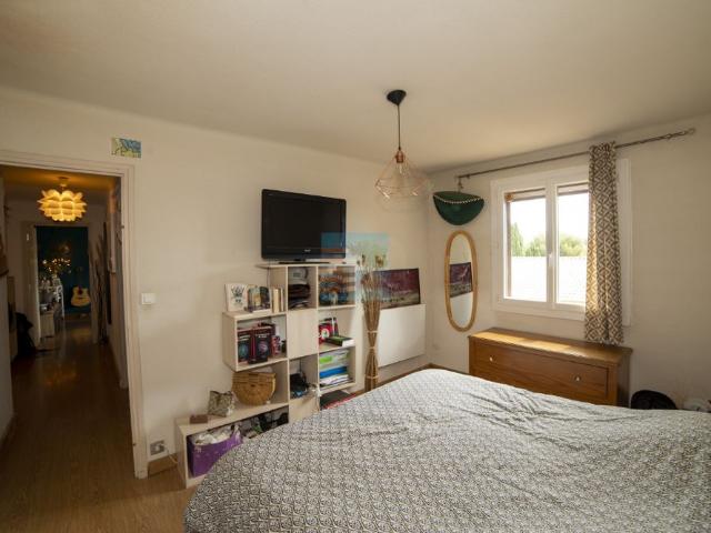 A LOUER T2 MEUBLE AVEC PARKING, CAVE ET BALCON NARBONNE