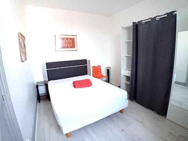 A LOUER T2 MEUBLE CENTRE VILLE NARBONNE PROCHE MEDIATHEQUE