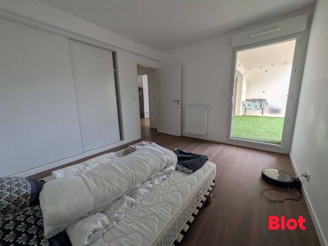 A LOUER T2 MEUBLE de 50m² PLEIN CENTRE DE BRUZ RESIDENCE VENDO