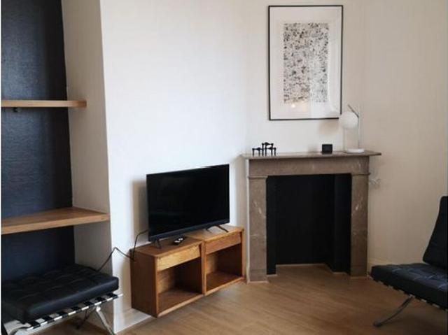 A LOUER: T2 à LA MADELEINE • • 890 €