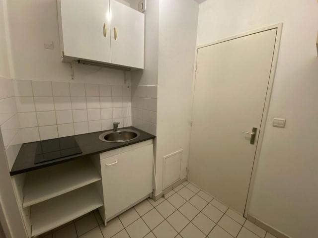 A LOUER: T2 à LILLE • Pellevoisin • 766 €
