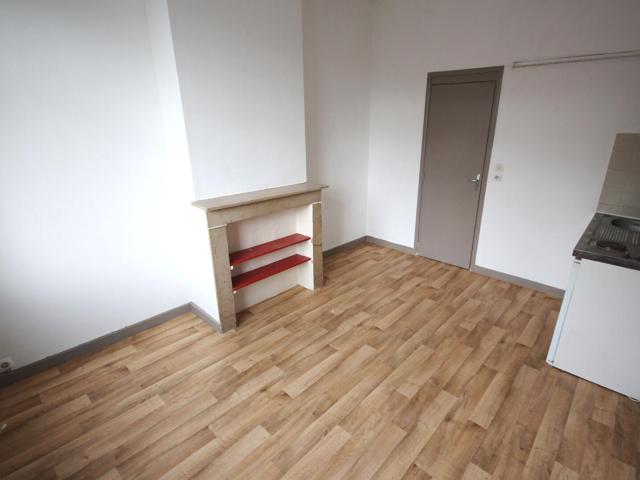 a louer: t2 à lille•rue auguste bonte moulin• 517 €