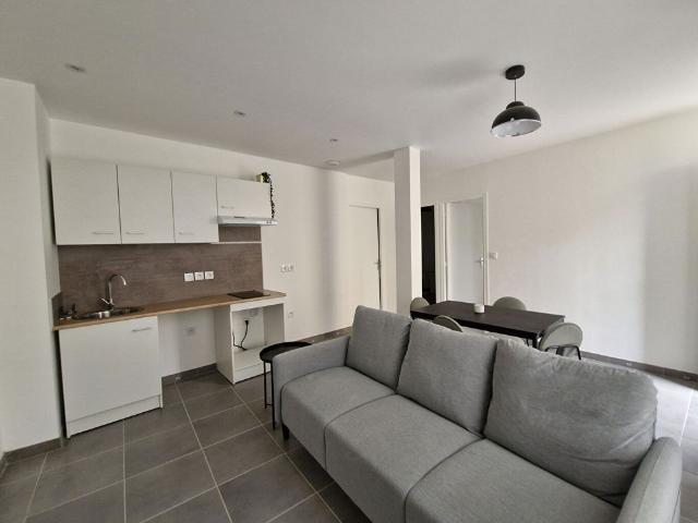 A LOUER T2 BIS MEUBLE SIGEAN