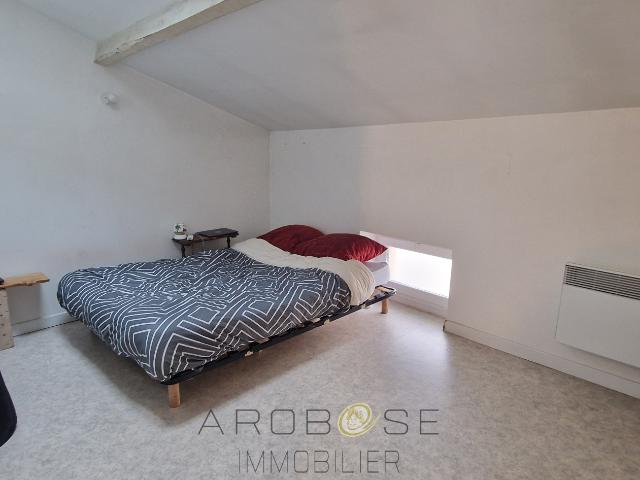 À louer T2 duplex à Aiguillon, proche commodités