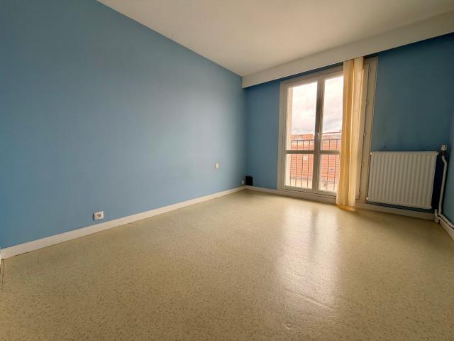 à louer – t2 de 49 m² avec garage et cave – limoges