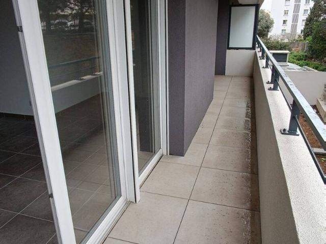 A louer T2 de 40.27m² dans le quartier des Chartreux avec terras