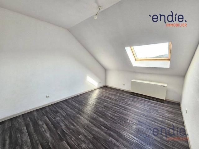 À LOUER – T2 EN DUPLEX – 48 m² – ÉLOIE 90300