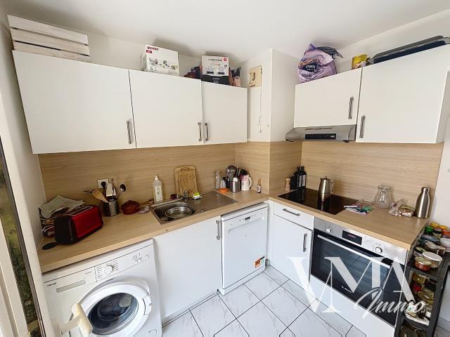 À louer T2 49 M2 avec loggia, parking et ascenseur Lyon 3ᵉ