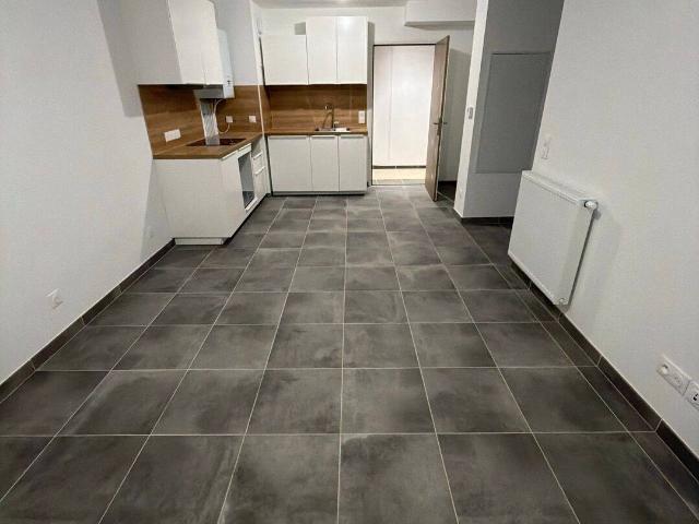 À louer – T2 40,7 m² avec terrasse et 2 parkings – La Londe les Maures