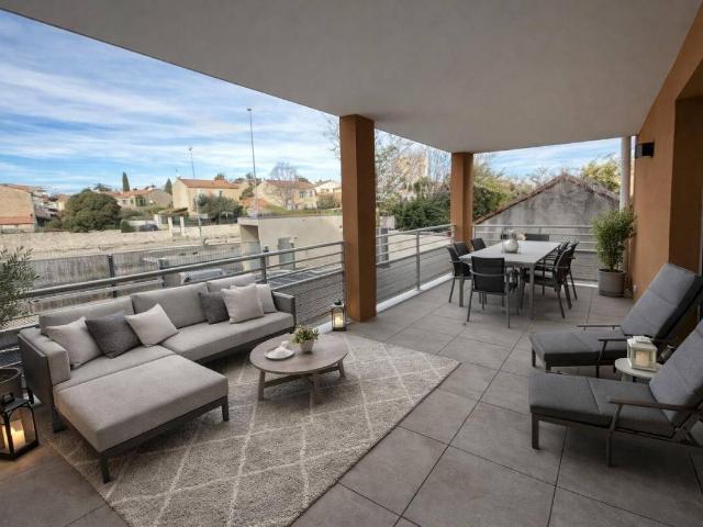À LOUER, T3 NEUF 64M2 GRANDE TERRASSE ET BOX