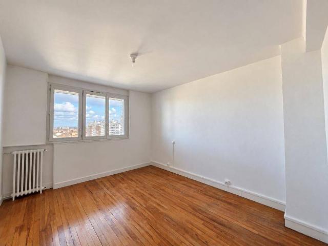 A LOUER T3 NON MEUBLE DE 101M2 AVEC 2 TERRASSE TOULOUSE GRAND