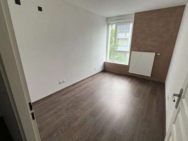 À LOUER – T3 NON MEUBLÉ de 69.58 m², Rue Paul et Elisée Paindavoine – LILLE SUD réf 68392929680