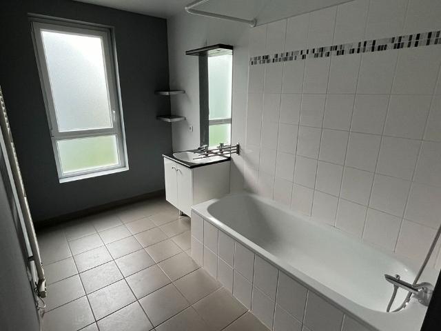 À LOUER – T3 NON MEUBLÉ de 69.58 m², Rue Paul et Elisée Paindavoine – LILLE SUD réf 68392929680