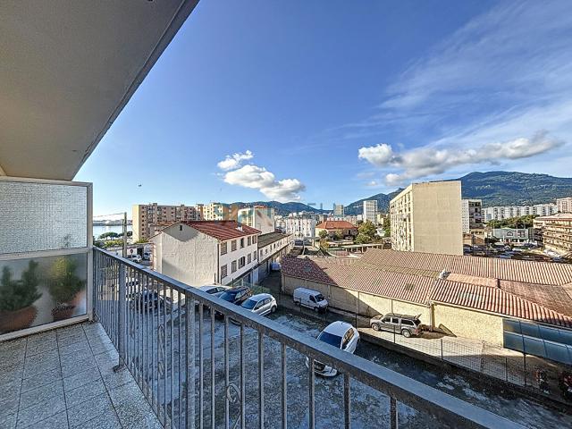 À Louer: T3 avec Terrasse et Vue à Pietralba